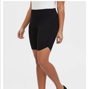 Dolphin Hem Bike Shorts